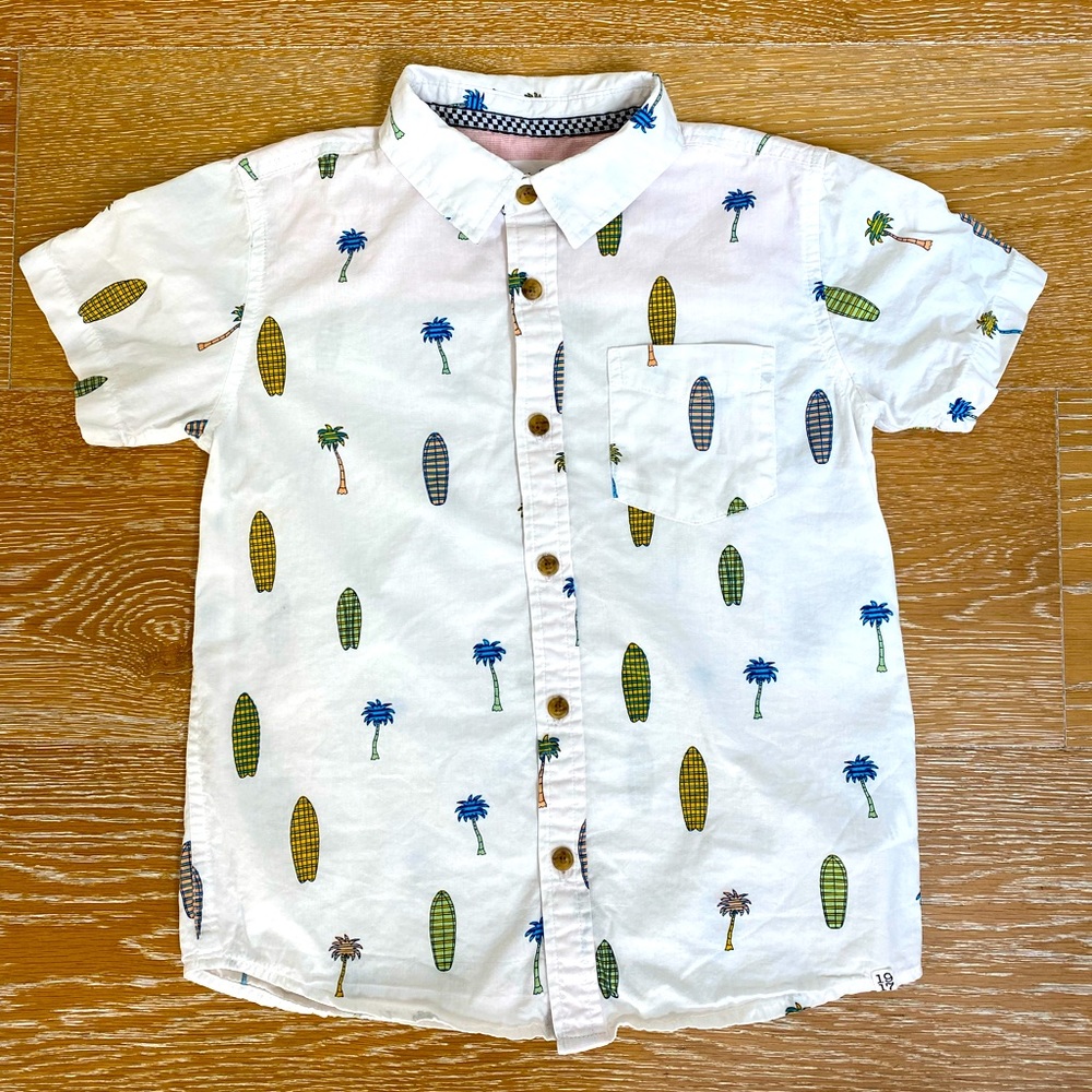 Sovereign Code Cotton Surf shirt - Size 6.  Buttoned down shirt w/ front pocket